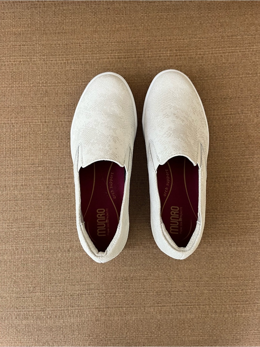 Munro Off-White Slip-On Sneakers with Burgundy Insole